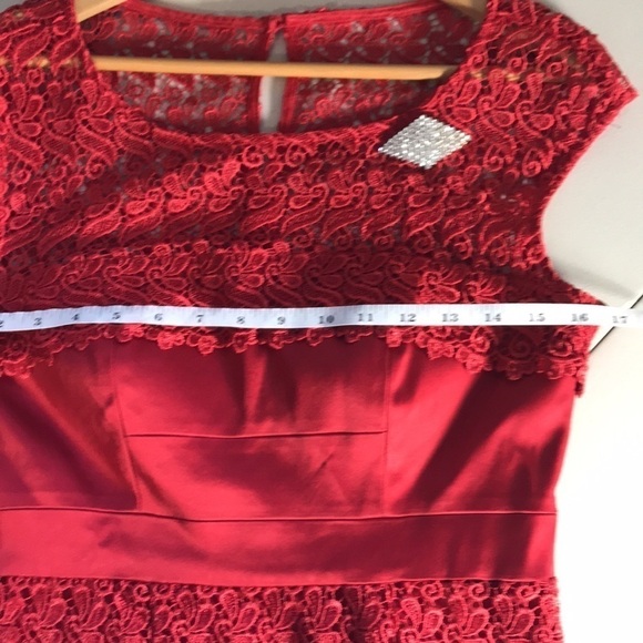 JAX sleeveless lace jewel sheath dress size 4 red - Picture 8 of 12